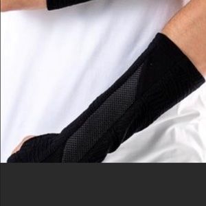 Cyberpunk rave Arm warmers (3rd image is a demo)